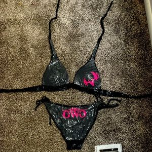Women’s size medium bikini